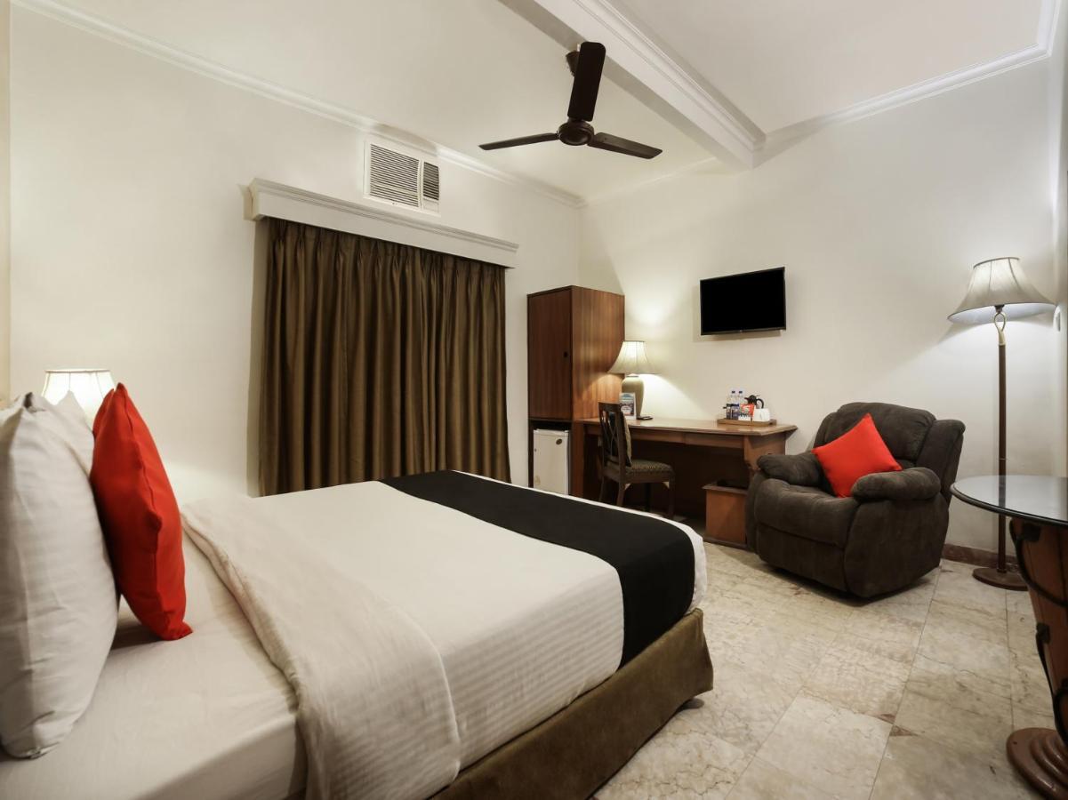 Capital O 10953 Dayal Lodge - A Boutique Hotel Агра Екстер'єр фото