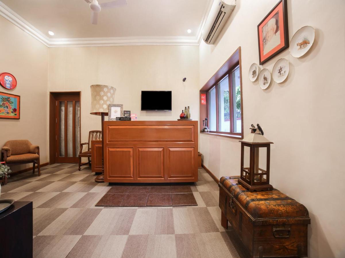 Capital O 10953 Dayal Lodge - A Boutique Hotel Агра Екстер'єр фото